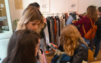 Coffee and Slow Fashion: Intercanvi de roba amb un toc cafeter